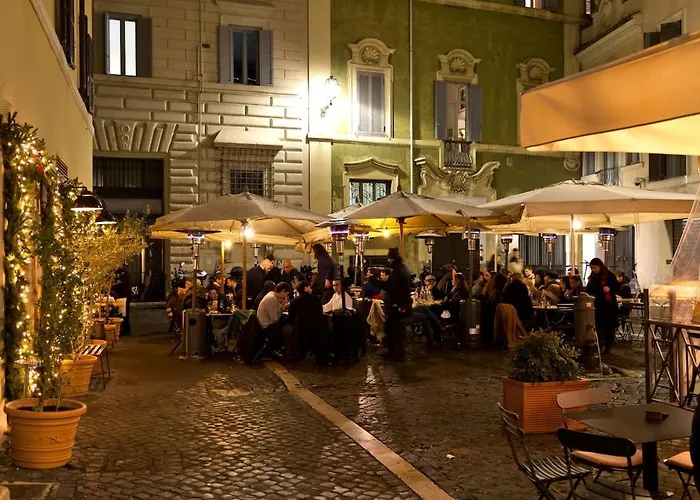 Close To The Pantheon * روما